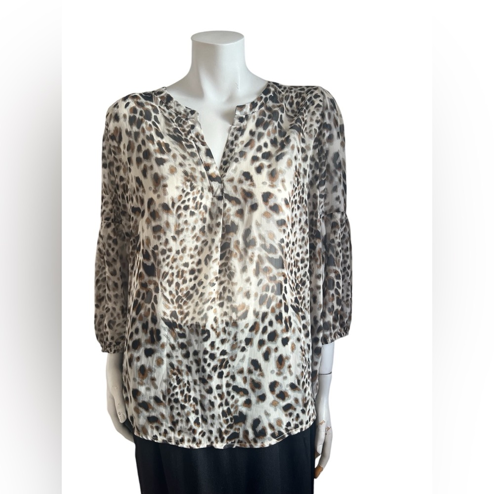NWT Suzanne Grae  Sheer Leopard Print Blouse Size 18